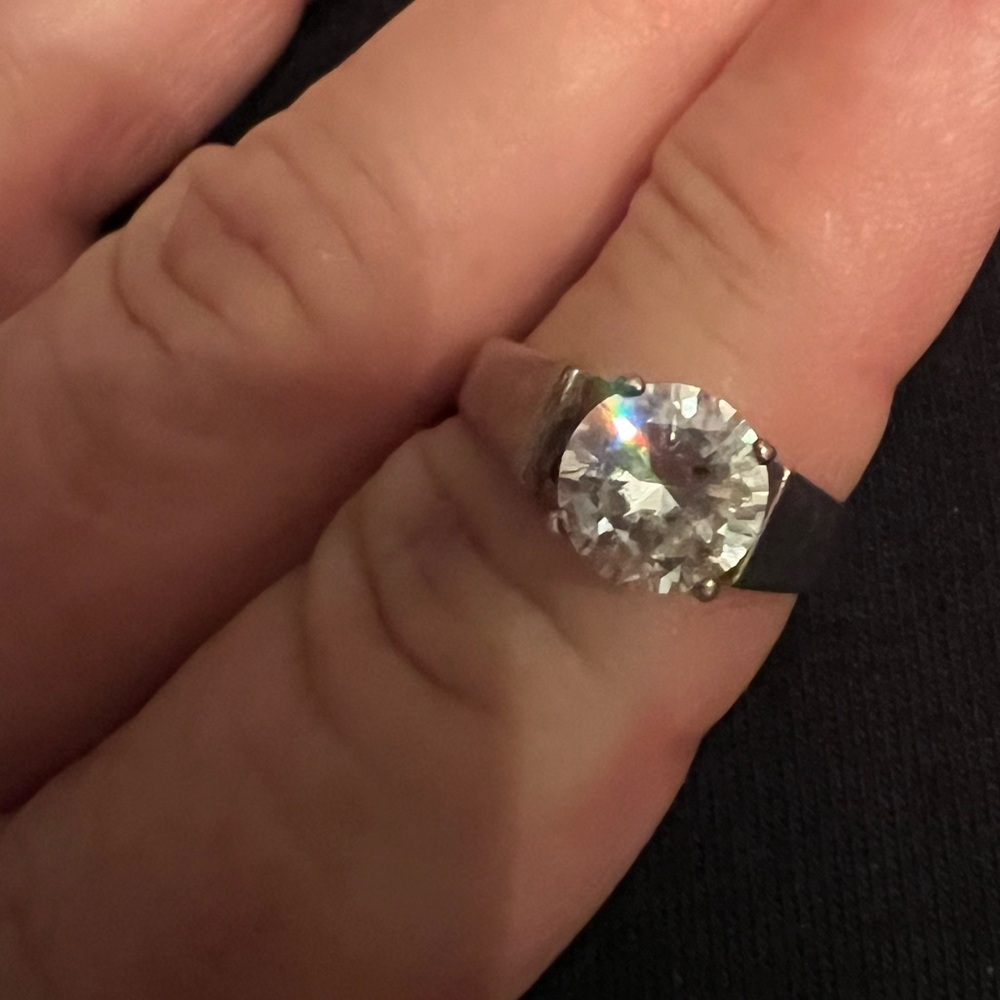 - Diamonique CZ solitaire sterling silver ring size 7